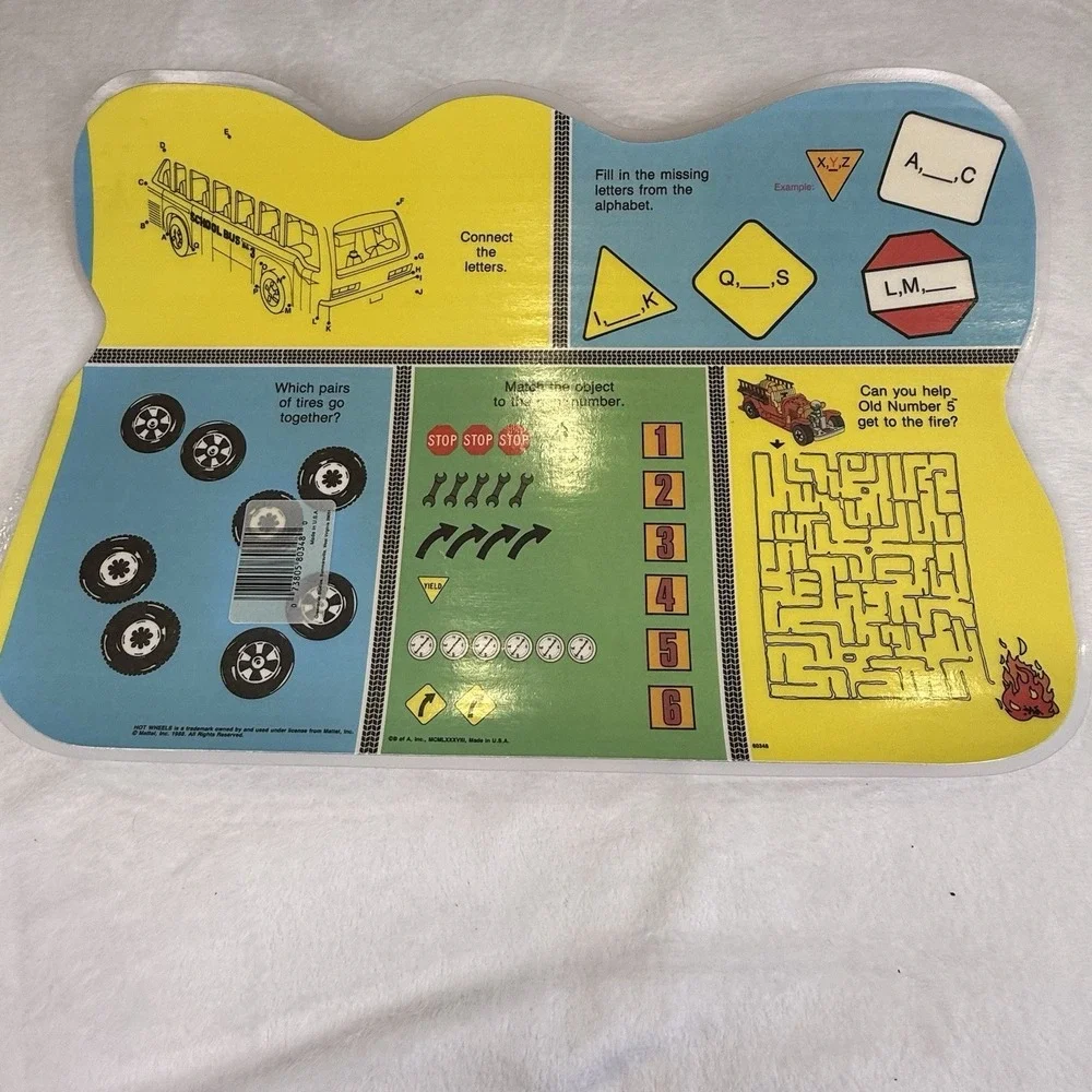 Vintage 1988 Hot Wheels Construction Truck Lap Desk Activity Board Mattel USA